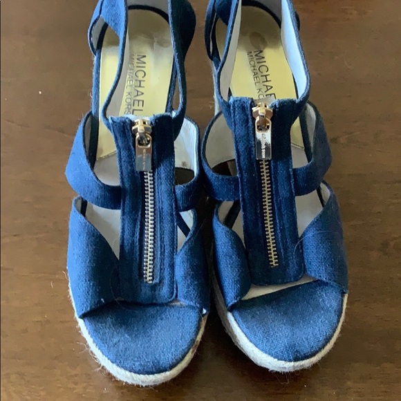 Michael Kors Wedges - Picture 2 of 5